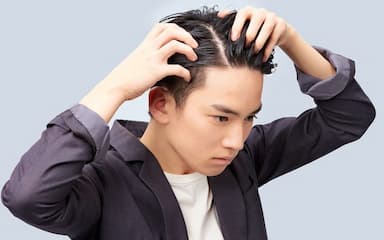 Hướng Dẫn Cách Vuốt Tóc Layer Nam Chuẩn Salon Với 4 Bước