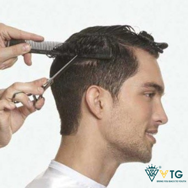 Với đội ngũ chuyên gia cắt tóc nam giàu kinh nghiệm, bạn sẽ luôn được tìm thấy kiểu tóc nam đẹp và phù hợp với phong cách của mình. Chúng tôi cam kết sẽ giúp bạn trở nên tự tin và chuyên nghiệp hơn với mái tóc đẹp. Hãy đến và trải nghiệm ngay hôm nay.
