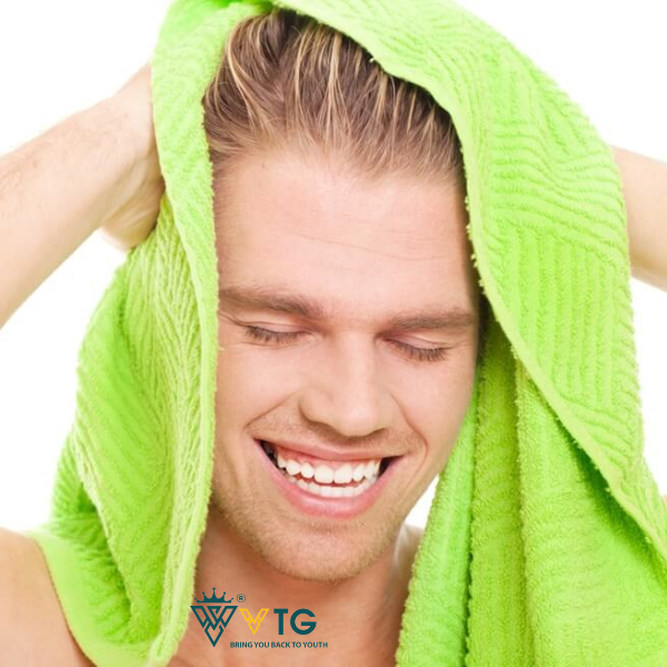 Sau khi uốn tóc nam nên làm gì để giữ nếp và phục hồi tóc